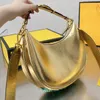 Borse da donna di grandi dimensioni Luxurys Designer Borse Fashion Graphy Totes Gold Letter Borse a tracolla da donna a tracolla Borse a mano retrò