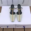 The Row Shoes 2022 Lente en zomer Nieuwe minimalistisch lederen Baotou Highheeled Slippers Sandalen Franse Muller Shoes Women5020874