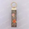 with Box Keychain Key Chain Buckle lovers Car Keychain Handmade Leather Keychains Men Women Bags Pendant Accessories2798005