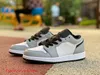 Fragment TS Jumpman 1 1S Низкие баскетбольные кроссовки Дизайнерские кроссовки Purple Black Shadow Panda Outdoor Travis Бело-коричневые кроссовки Красное золото Серый носок ScottssS Спортивные кроссовки