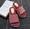 Classic hot Thick soled high-density double embroidered cloth slippers Rubber outsole Pu water table