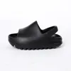 Nuevas sandalias Sandalias doradas Descuento 2022 Summer Garden Beach Slide Sandalias Zapatos para niños Zapatillas impermeables Niñas y niños Niños Casual con tamaño 24-35