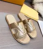 Women Men Summer Slippers sandals bench shoes Stylish flat genuine leather soft sole letter printing comfortable Simplicity non slip versatile sandals L70107