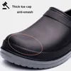 Hommes Chef Chaussures Femmes Antidérapant Imperméable À L'huile Cuisine Chaussures Travail Cuire Chaussures pour Chef Maître Restaurant Sandale Plus La Taille 49 H220412