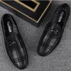 Moda modello coccodrillo scarpe mocassini di qualità di lusso uomo slip-on in pelle ufficio stile britannico scarpe da guida piatte mocassini Da043