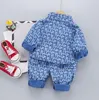 Kleidungsstücke Baby -Jungen Kleidung Set Casual Trainingsanzug Langschläfe Buchstaben Pullover Hoodies Hosen Kinder Infant Ropa Suitsclothing7771243