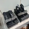 Moda-Clásico Estilo de lujo Sandalias de mujer Zapatillas de moda Sandalias sexy Tacón alto Estilo de decoración de taladro de agua