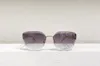 Moda L Serin Gözlük Kadınlar ve Erkekler İçin Güneş Gözlüğü Yaz 0820 Stil Anti-Ultraviyole Retro Plaka Çerçevesiz Gözlükler Rastgele Kutu