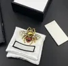 Broşlar gujia 2021s yeni stil cam inci arı giyim neckpin çok yönlü moda popüler broş moda orijinal packagingcci
