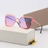 Gafas de sol de diseñador de alta calidad Gafas de sol UV400 para hombres y mujeres Gafas de sol de verano Gafas de sol al aire libre 6 colores con caja