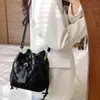 Классические сумки Классическое ведро для женщин Кожаная кожаная мягкая овчин на плечо Crossbody Top Brand сумка и портмоне 220316
