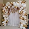 1セットホワイトゴールドバルーンガーランドアーチキットゴールドドットクロムメタリックラテックスバロン結婚式の誕生日パーティー装飾ベビーシャワーグローブ0614