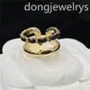 Högkvalitativ designer ring rostfritt stål band ringar avslappnade vintage damer gåva rosa diamant liten färsk och söt stil ring don5231446