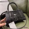 Luxurys Designers Fashion Bags Handtas Vrouwen Leer schoudertas Grote capaciteit Keten Messenger kussen Handtassen Hoogwaardige veelzijdige textuur Lady Purse 09