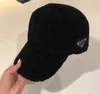 Bai Cheng Hip Hop Ball Caps for Mens Women Winter Designer Cashmere Baseball Cap Fashion Street Hat Failies ciepłe futrzane czapki Wysoka jakość