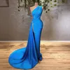 Blauwe avondjurken een schouderzijde Slit Satin Prom Jurk Keyhole Neck met Crystal Mermaid Robe de Mariee