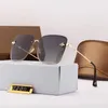 2022 Фирменный дизайн Солнцезащитные очки женские мужские дизайнерские Хорошее качество Модные металлические негабаритные солнцезащитные очки винтажные женские мужские UV400