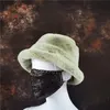 ベレー帽の女性バケツハットパナマハットアウトドアバケーションレディソフトウォームフィッシングキャップフェイクファーレックスガール学生観光日サンハット