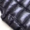 22S Fashion Vesten Down Jacket Vest Keep warme heren stylist winterjack mannen en vrouwen dikker buitenjacht essentiële koude bescherming winddichte parka 4 kleuren