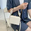 Yeni tatlı kadınlar yeşil sarı omuz çantası lüks kova çanta tasarımcısı crossbody çantalar küçük kare parti pomba modabag250