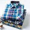 メンズドレスシャツ到着秋の綿の長袖スマートカジュアルフランネル格子縞の大きな太いプラスサイズs-2xl 3xl 4xl 5xl6xlmen's