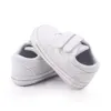 Chaussures nouveau-nés garçons filles premiers marcheurs berceau fond souple enfants à lacets PU Prewalker baskets