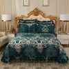 1 Pc Bed cover2pcs Fundas de almohada juego de cama Corte aristocrático cubierta de cama Funda de cama de terciopelo de cristal Fundas de almohada Borde de encaje edredón T200901