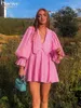 Clacive Sexy tiefem V-Ausschnitt Print Damenkleid Modepuppenkragen Laternenärmel Minikleider Elegantes rosa plissiertes weibliches Kleid T220804