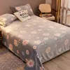 Velvet Bed Sheet Cartoon Bear Thickened Winter Warm Blanket Version Cover Queen King spread Home Decor Coverlid 1.8/2m 220514