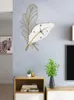 벽시계 가벼운 고급 디지털 시계 홈 장식 3D 깃털 스티커 현대 디자인 Lliving Room Decorationwall