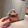 Fashion Luxurys Portachiavi Amanti della fibbia Portachiavi per auto Designer in pelle fatti a mano Portachiavi Uomo Donna Borsa Accessori pendente9056776