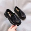 Primavera e outono sapatos de vestido de casamento infantil para meninos desempenho escolar preto sapatos casuais de couro para bebês e crianças L220716