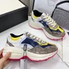 Tjock Soled Casual Shoes Women Travel Leather Lace-Up Sneaker 100 Cowhide Fashion Lady Designer Running Trainers Men Letters Platform Gym Sneakers Stor storlek 35-45K9