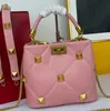 Große goldene Nietentasche, Nagelhandtasche, Designer-Kette, echtes Leder, Schulter-Crossbody-Taschen, weiches Kalbsleder, Luxus-Einkaufstasche, Abendessen, Party, Umhängetasche