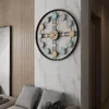 壁時計ヨーロッパの鉄の時計時計ノルディックミニマリストのクリエイティブハンギングホーロゲスベーキングペイントメタルホームリビングルームディコレウォール時計井戸