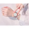 腕時計女性時計シンプルなビンテージの小さな時計レザーストラップカジュアルスポーツリストクロックドレス女性＃39; s reloj mujerwristwatches