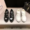 Vrouwen Mode Casual Schoenen Loafers Designer Dames Sandalen Glanzend Nieuwe Platform Jurk Sneakers Zwart Wit Hoge Kwaliteit Schoen
