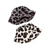 Bérets Automn Hiver Hat pour femmes Faux Fur Bucket Hats Cow Imprime en peluche Velvet chaud Panama Fisherman Vacation capberets