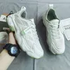 2022 Hotsale Running Shoes 남성 여성 흑백 남성 트레이너 스포츠 운동화 크기 36-45