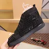 Designer Red Soled Sneakers Rivets Low Nails Casual Shoes Designer Shoes Män och kvinnor Fashion High Top Lovers Leisure