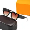 Designer Shades Solglasögon Mens Designer Solglasögon Kvinnor Solglasögon Kvinnor High-End Large Letter Goglles Classic Trendy Solglasögon med Case Luxury Lunettes