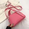 Avondzakken Hoogwaardige handgekweld Small Bag Dames Zomer 2022 Niche-forens Schouder Messenger Mini Simple Shell BageVing