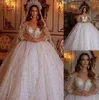 Één stks Saoedi-Arabië Prinses Baljurk Trouwjurk Sheer Off Shoulder Lange Mouw Luxe Kant Pailletten Applicaties Bruidsjurken Crystal Bride Roken de Mariée