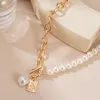 Подвесные ожерелья модная жемчужная портретное ожерелье для женщин Винтажный золотой металл скрученной цепь тяжелой локоны 2022