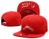 Nowy styl west i Michael_ Basketball SnapBack Hat 23 Kolory Drogowe Regulowane czapki piłkarskie Snapbacks mężczyźni kobiety Kapelusz H7