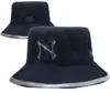 Diseñador NY Bucket sombreros para mujeres Baloncesto Béisbol Pescador Stingy Brim fútbol Cubos Hombres Sun Cap barril Gorras Wide Brim Hat