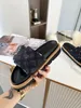 Designer-2021 Fashion Sandals Slides Slides Flat Slippers Shoes Summer Summer في الهواء الطلق الشاطئ السببي Flop 1216