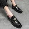 Cavalheiro britânico apontou tassels pretos sapatos para a noite para homens para homens baest de regresso a casa Oxford sapatos tenis masculino