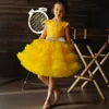 صفراء تول زهرة الزهرة الفتاة الفساتين طول الركبة أول ثوب بالتواصل مع القوس حبة الترتر قصيرة عيد ميلاد طفل صغير