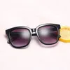 20 Fashionabla lyxiga mäns populära designer solglasögon för män och kvinnor retro sköldpaddor ramglasögon svart ram avslappnad anti UV -bälteslåda